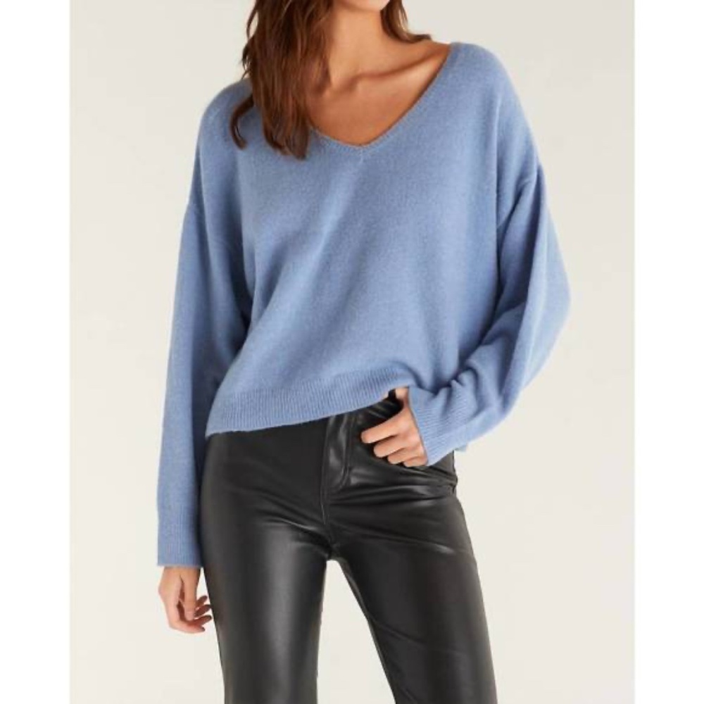 ISO XS serenity glacier blue z supply sweater